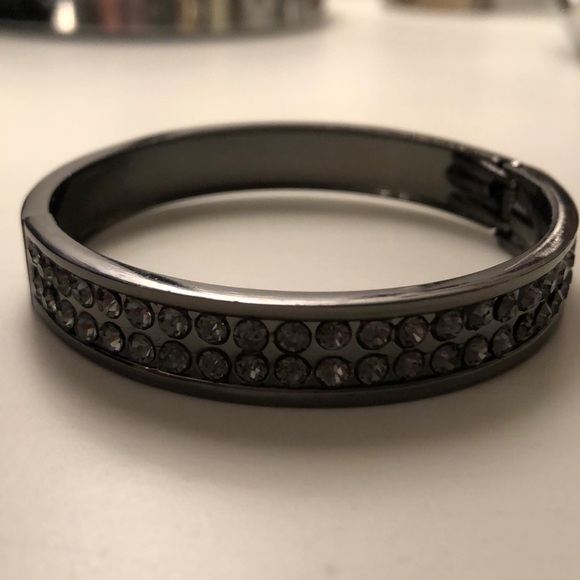 💥2/$25💥 Bracelet - Picture 2 of 3